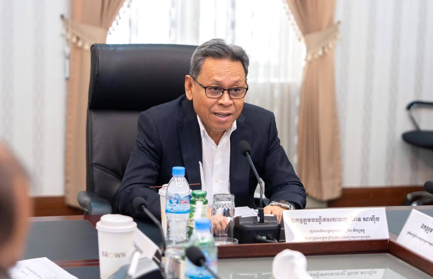 លោកបណ្ឌិតសភាចារ្យ ហ៊ាន សាហ៊ីប រដ្ឋលេខាធិការក្រសួងសេដ្ឋកិច្ច និងហិរញ្ញវត្ថុ និង ជាប្រធានក្រុមការងារគ្រប់គ្រងគម្រោងFMIS