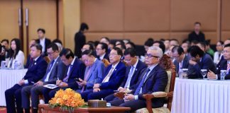 ការគ្រប់គ្រង និងការពារទ្រព្យសម្បត្តិគ្រួសារ ការធ្វើផែនការបន្តវេនអាជីវកម្ម និងទ្រព្យសម្បត្តិត្រូវបានលើកយកមកពិភាក្សា