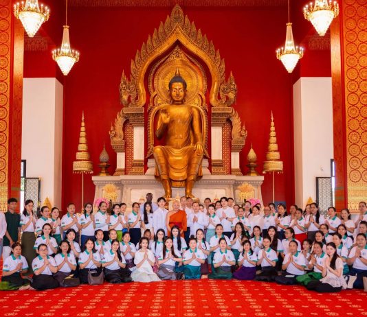 រដ្ឋមន្រ្តីទេសចរណ៍បង្ហាញពីសារសំខាន់លើសាសនាទាក់ទងនឹងវិស័យទេសចរណ៍