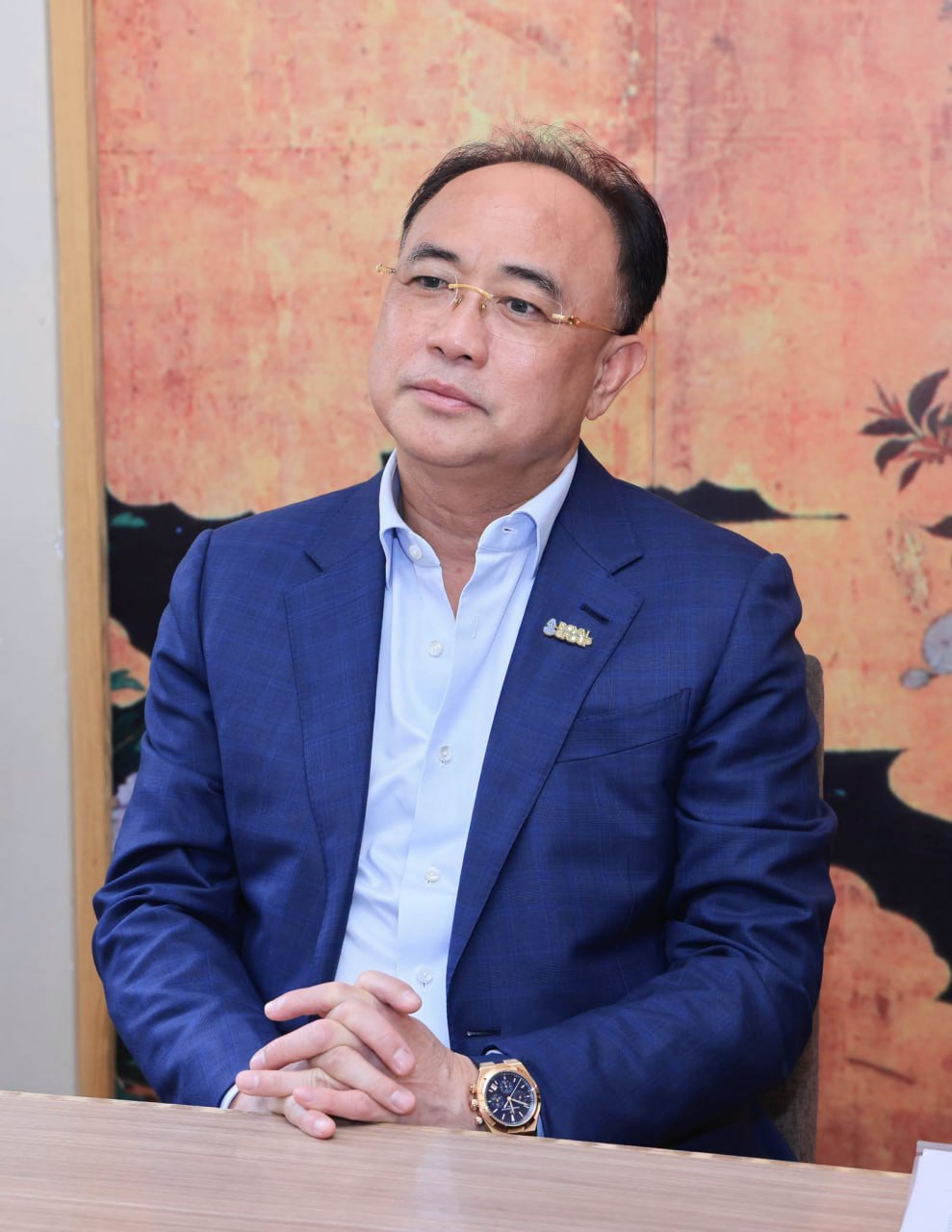 អ្នកឧកញ៉ា គិត ម៉េង ប្រធានសភាពាណិជ្ជកម្មកម្ពុជា និងជាប្រធានក្រុមប្រឹក្សាពិគ្រោះយោបល់ធុរកិច្ចអាស៊ានសម្រាប់កម្ពុជា